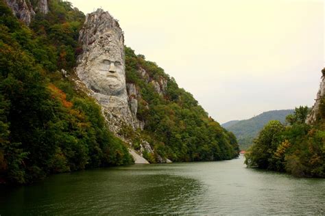 11 atracții turistice cu cele mai mari ratinguri din Georgia