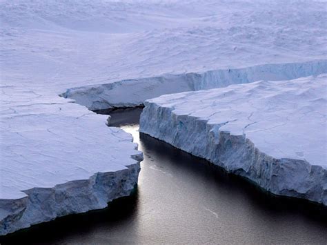 Iceberg Veličine Delawarea Kreće Se S Antarktika