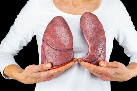 Keuhkosyöpätapaukset Ei-Tupakoijien Noususta, Tutkimus Ehdottaa