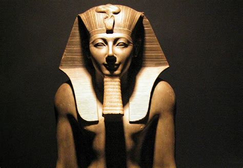 Miljoonat Muumipusseja Paljastettiin Egyptin Katakombeissa