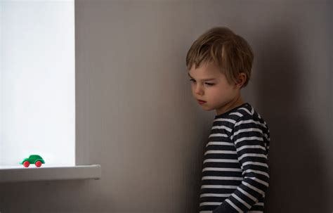 Por Qué Los Niños Con Autismo Pueden Evitar El Contacto Visual
