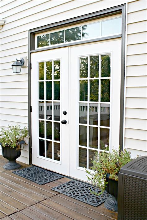 Reshape a back door at the house