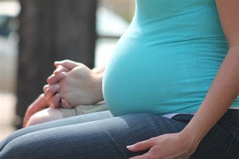 Затлъстели Бременни Майки При Повишен Риск От Преждевременно Раждане