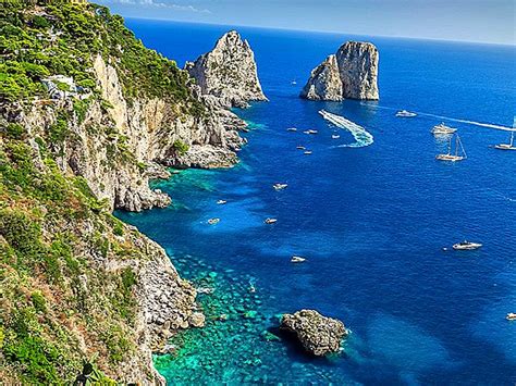 이탈리아에서 가장 아름다운 섬 10 곳